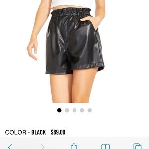 Steve Madden out of the bag short